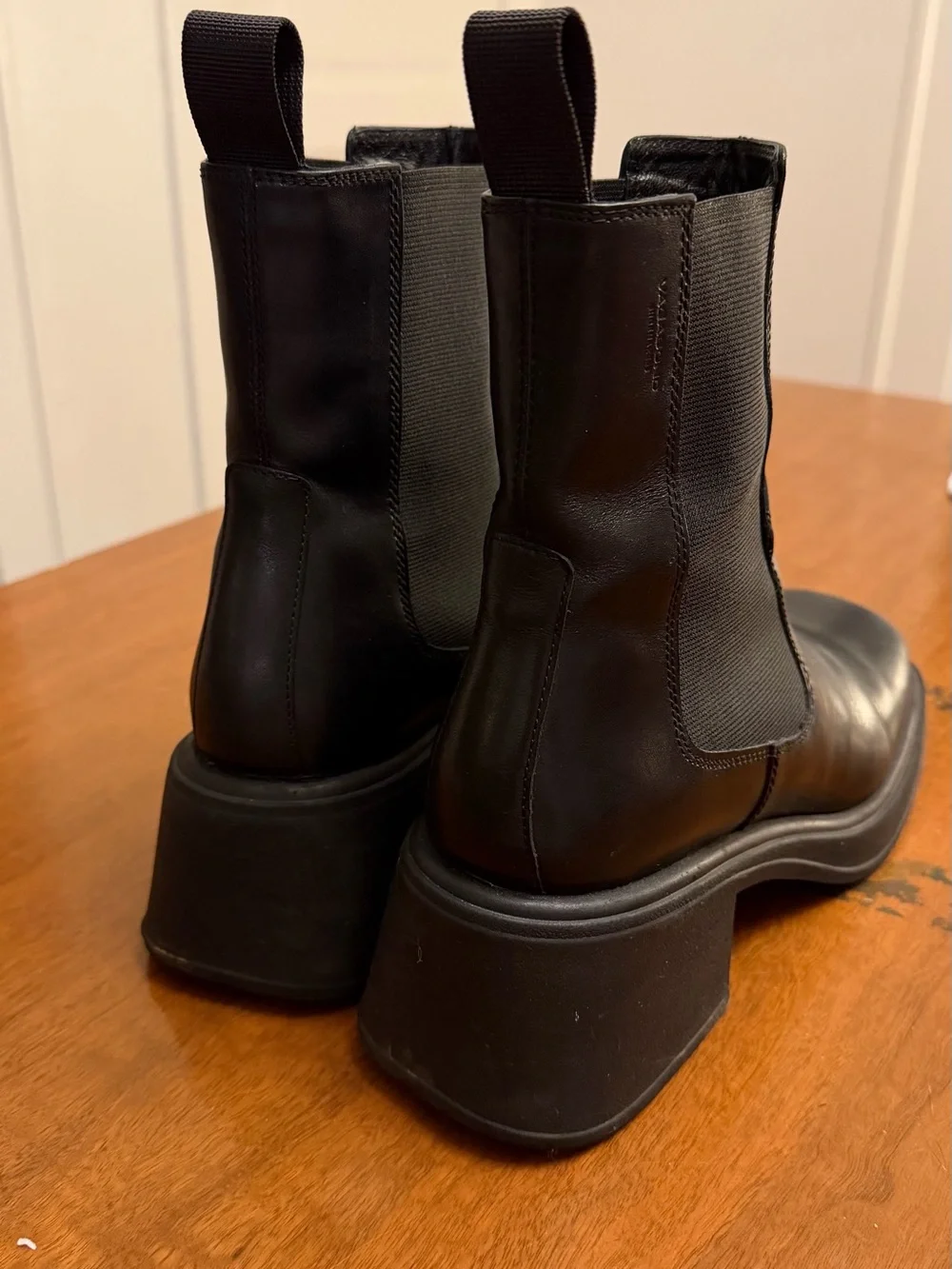 Vagabond Dorah Chelsea Boot